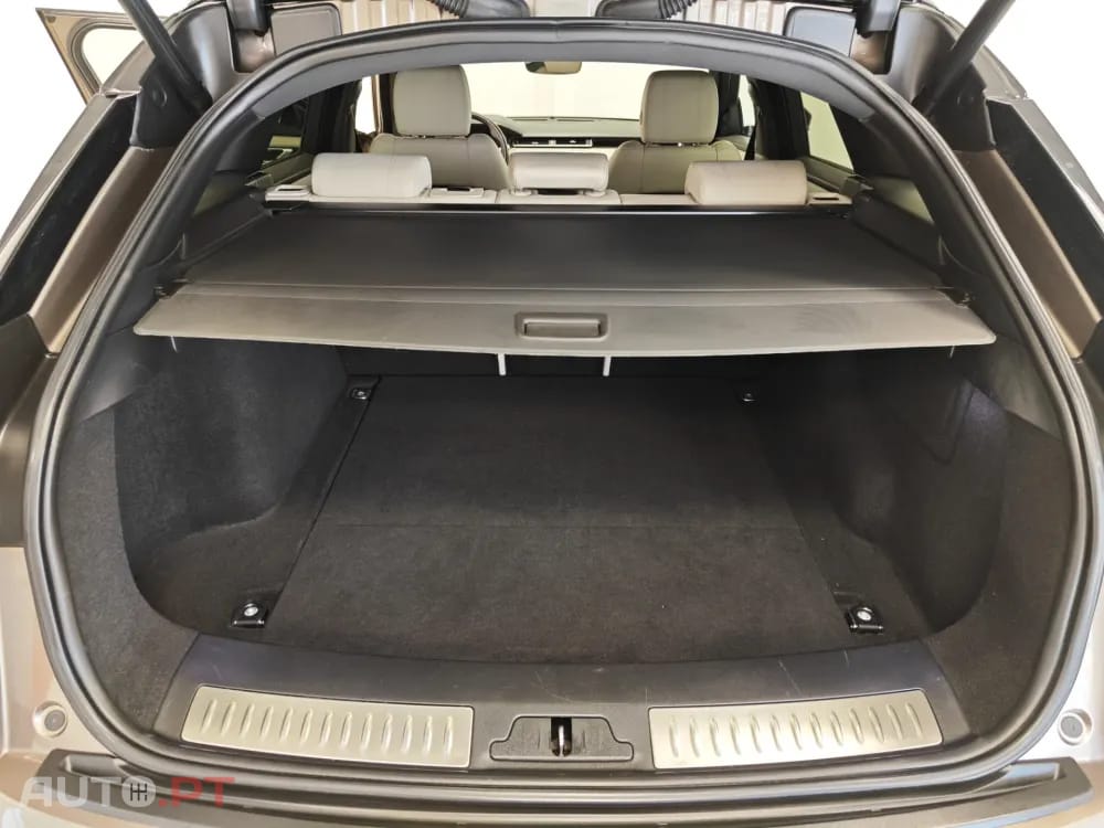 Land Rover Velar 2.0 D R-Dynamic