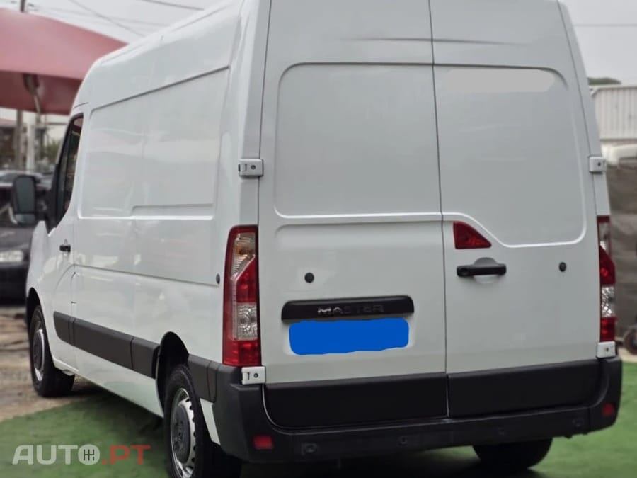 Renault Master 2.3 dCi 100.33 L2H2