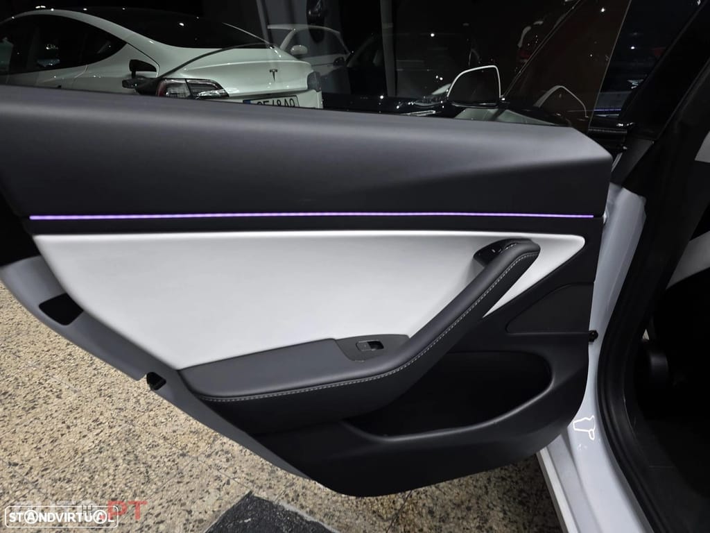 Tesla Model 3 Standard Range Plus RWD