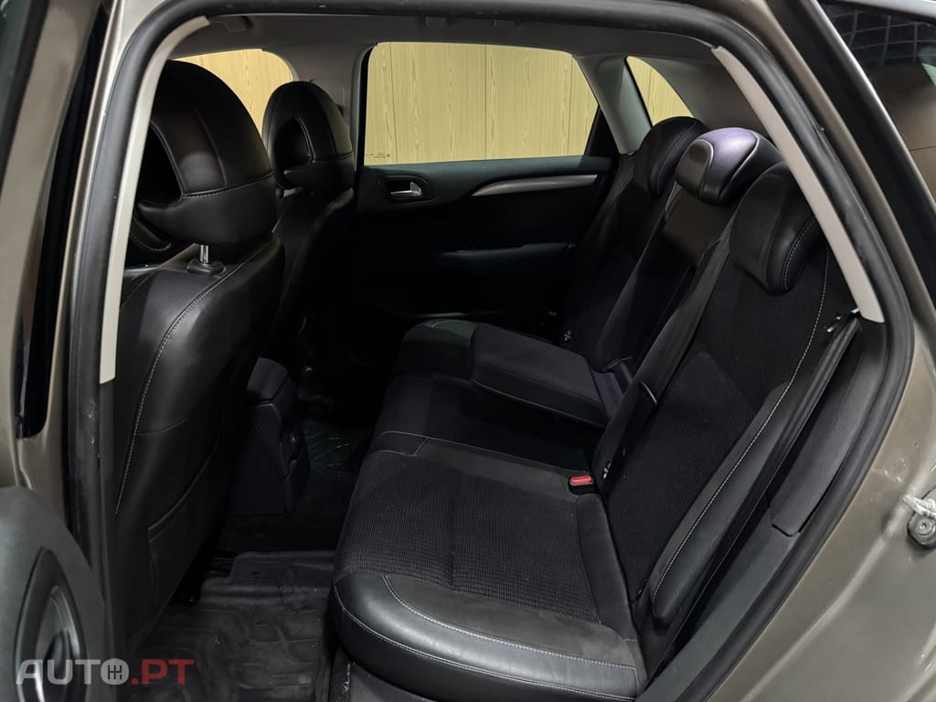 Citroen C4 1.6 BlueHDi Shine EAT6