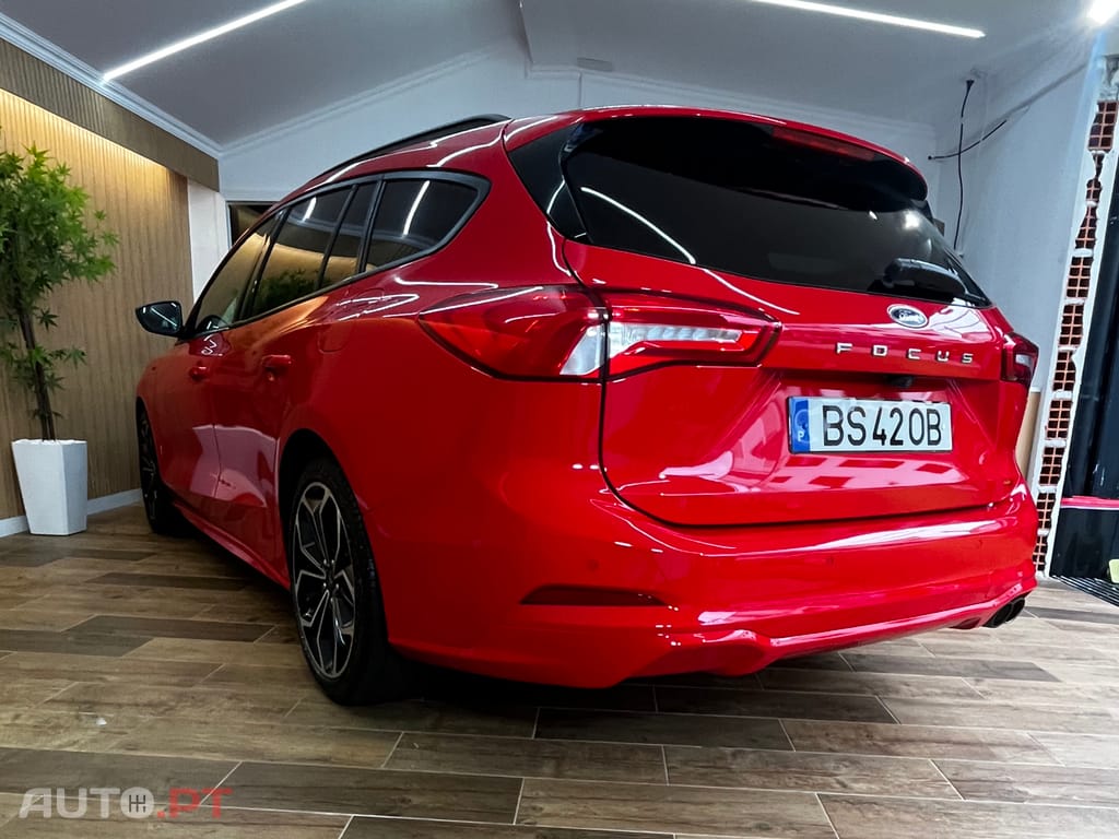 Ford Focus SW 1.0 EcoBoost S&S ST-LINE