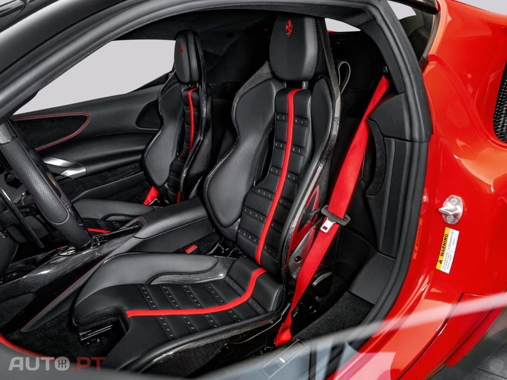 Ferrari SF90 Stradale I.V.A DEDUTIVEL 