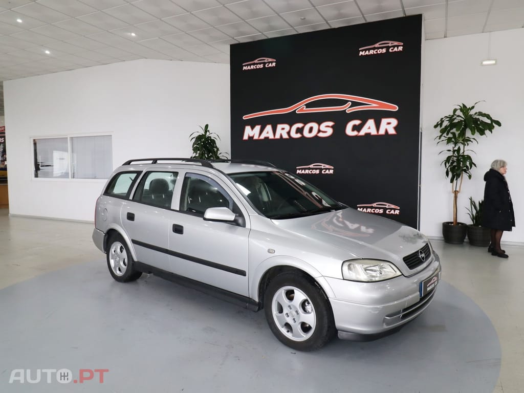 Opel Astra Caravan 1.2 Club