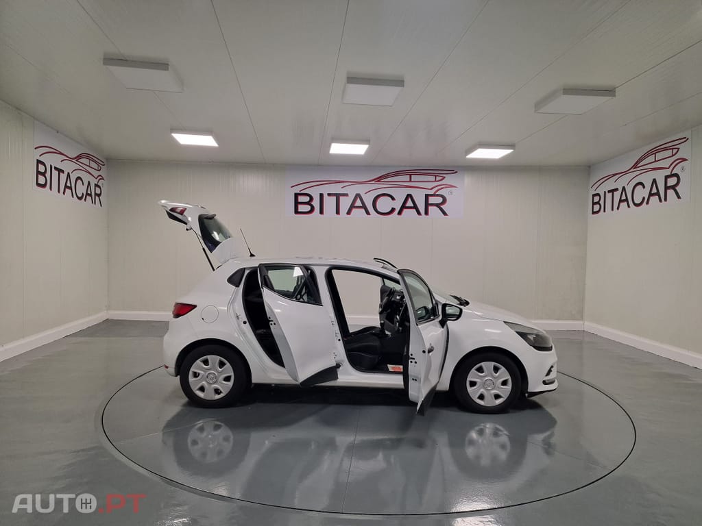 Renault Clio SOCIETE 1.5 DCI ZEN GPS IVA DEDUTIVEL