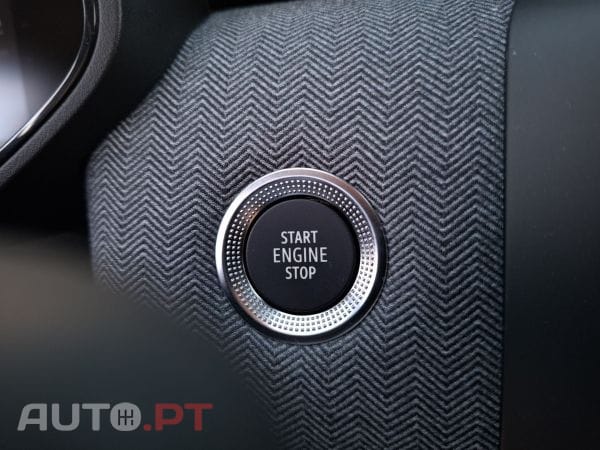 Renault Clio TCe 100 Bi-Fuel Techno