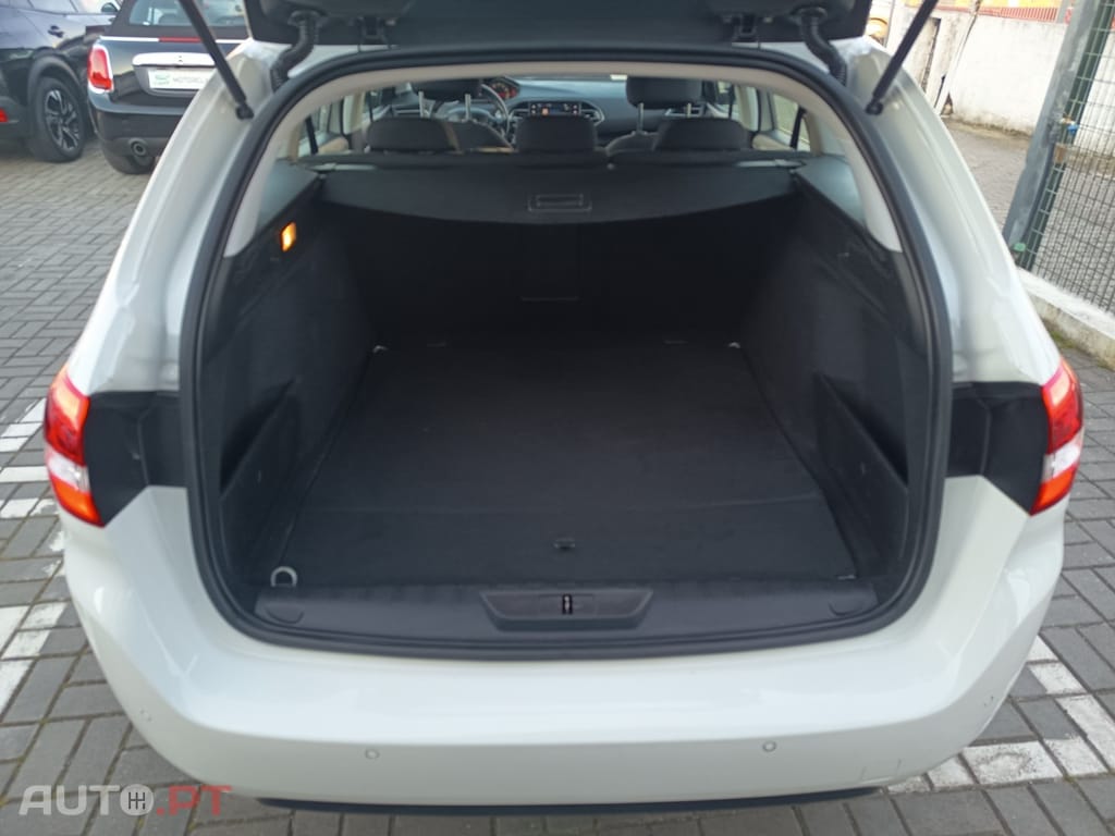 Peugeot 308 SW 1.2 PureTech Style