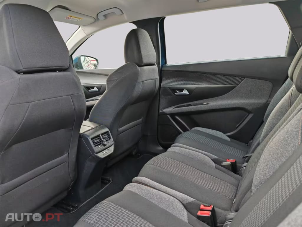 Peugeot 5008 130CV  EAT8 ACTIVE BUSINESS