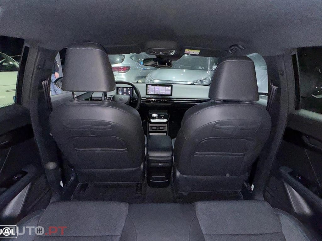 MG MG4 77 kWh Extended Range Luxury