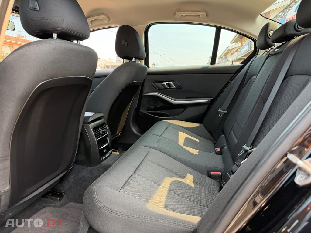 BMW 320 e Auto