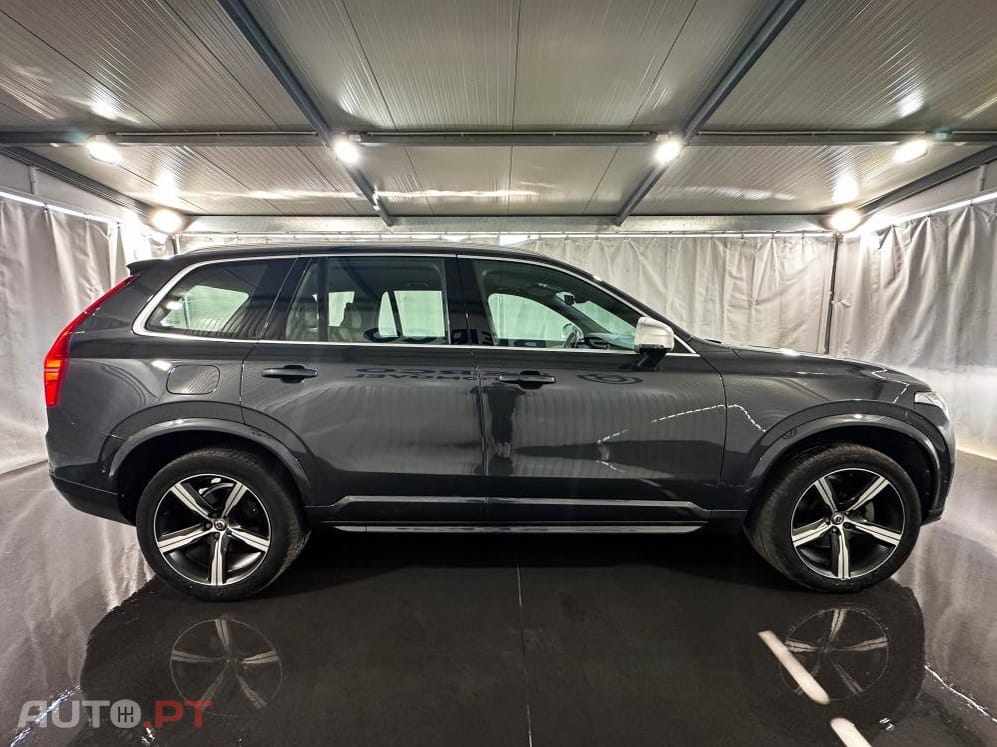 Volvo XC90 2.0 D4 R-Design