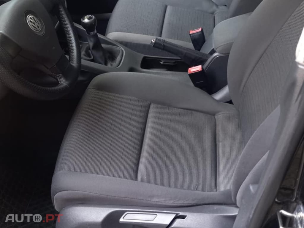 Volkswagen Golf V 1.9TDI 105cv 6vel AC
