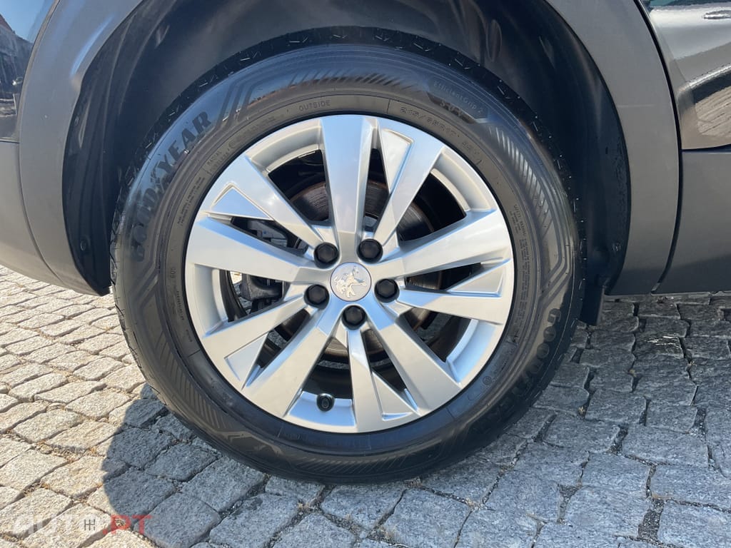 Peugeot 3008 1.5 BlueHDi Active