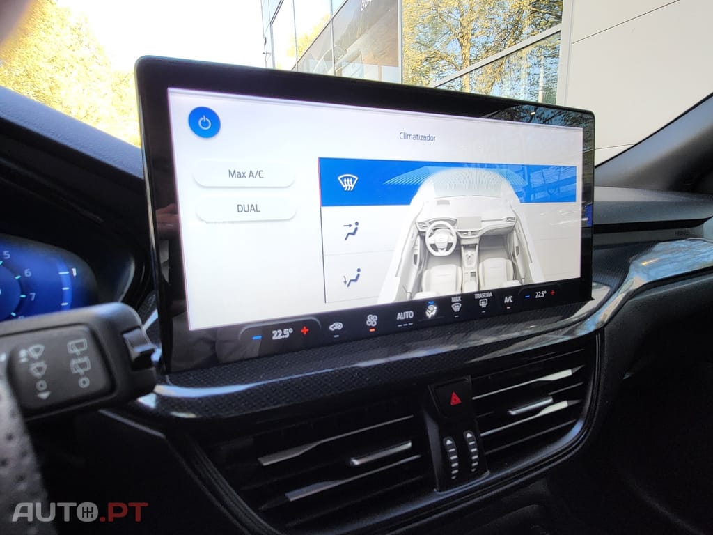 Ford Focus SW 1.0 EcoBoost MHEV ST-Line X