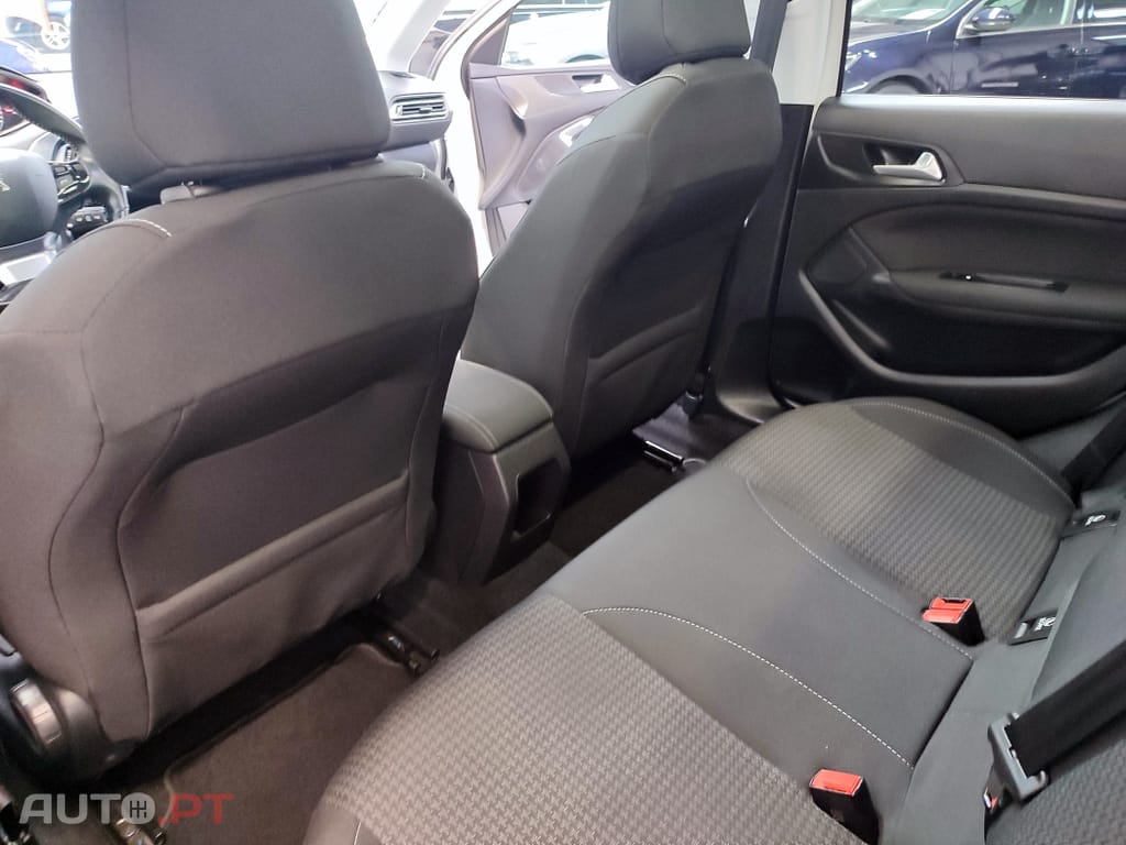 Peugeot 308 1.5 BlueHDi Allure