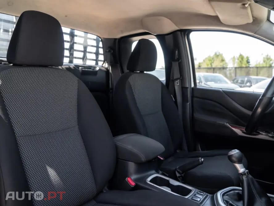 Nissan Navara 2.5 dCi CD LE