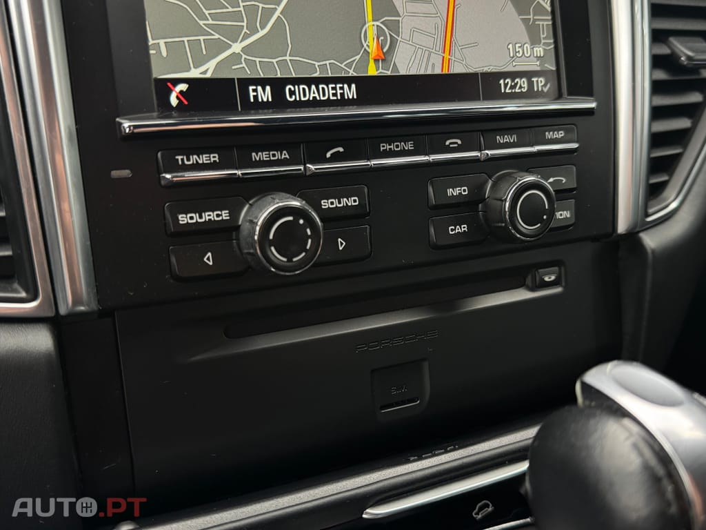 Porsche Macan S