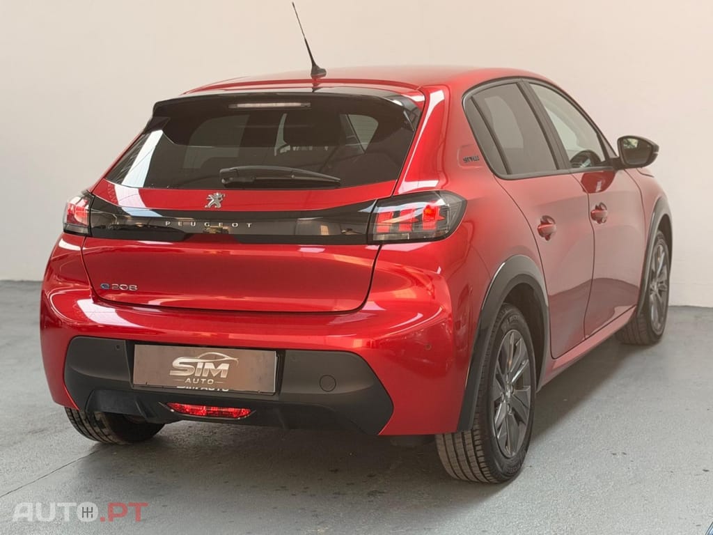 Peugeot E-208 50 kWh Style