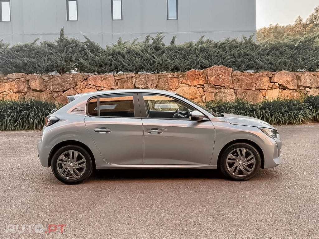 Peugeot 208 PureTech 100 Style