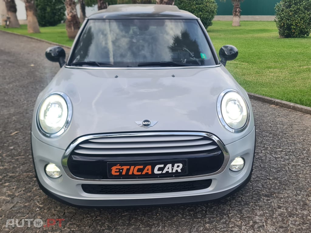 MINI Cooper Cooper D