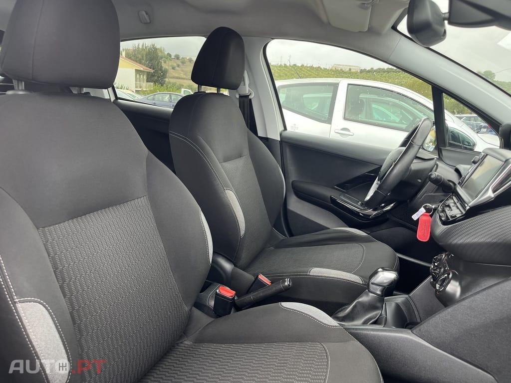 Peugeot 208 1.2 PureTech Active