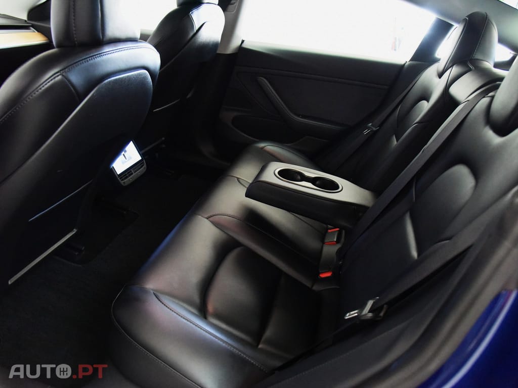 Tesla Model 3 Long-Range Dual Motor AWD