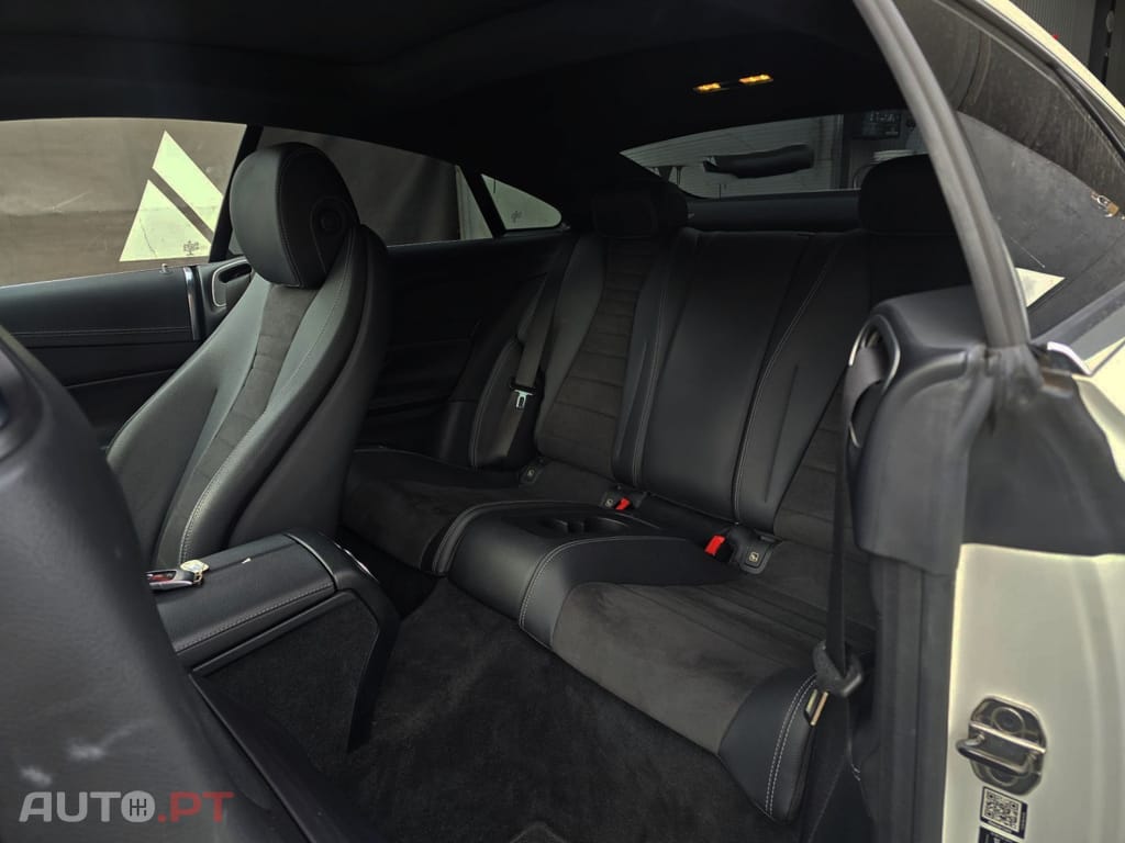 Mercedes-Benz E 220 d AMG Line