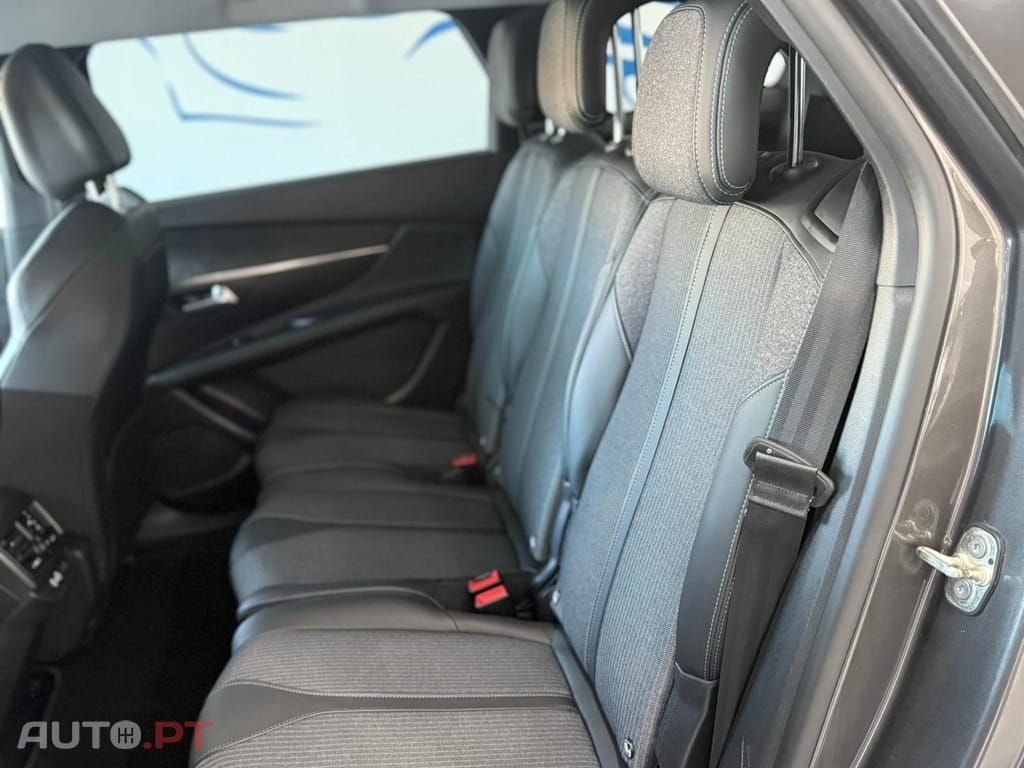 Peugeot 5008 1.5 BlueHDi Allure EAT8
