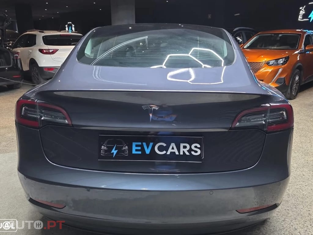 Tesla Model 3 Standard Range Plus RWD