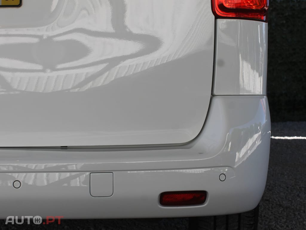 Peugeot Traveller 1.6 BlueHDi L2H1 Business Standard