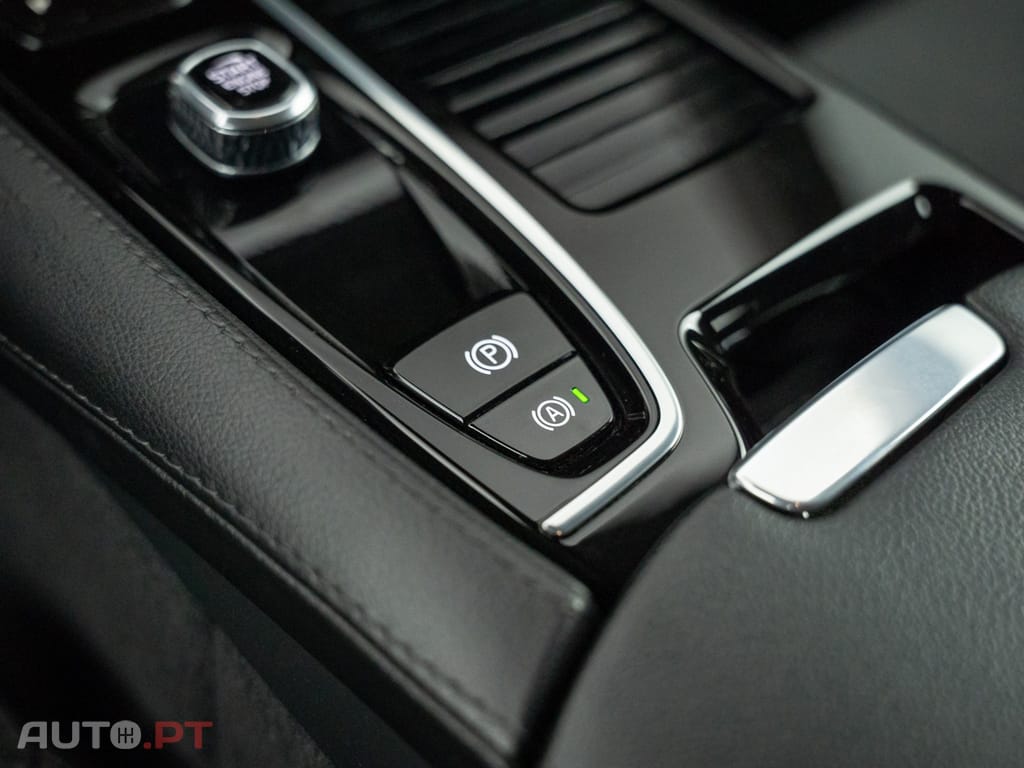 Volvo V60 2.0 T6 AWD TE Inscription Expression