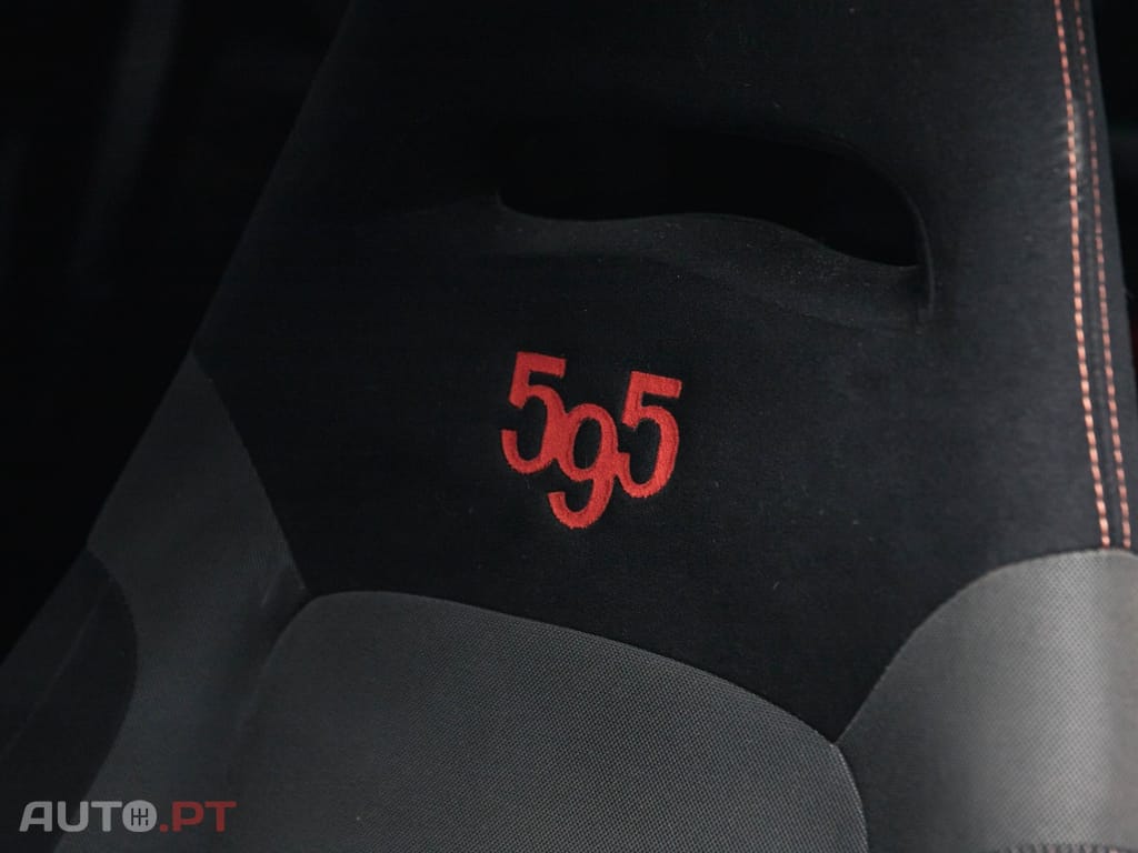 Abarth 595 SCUDERIA ITALIA