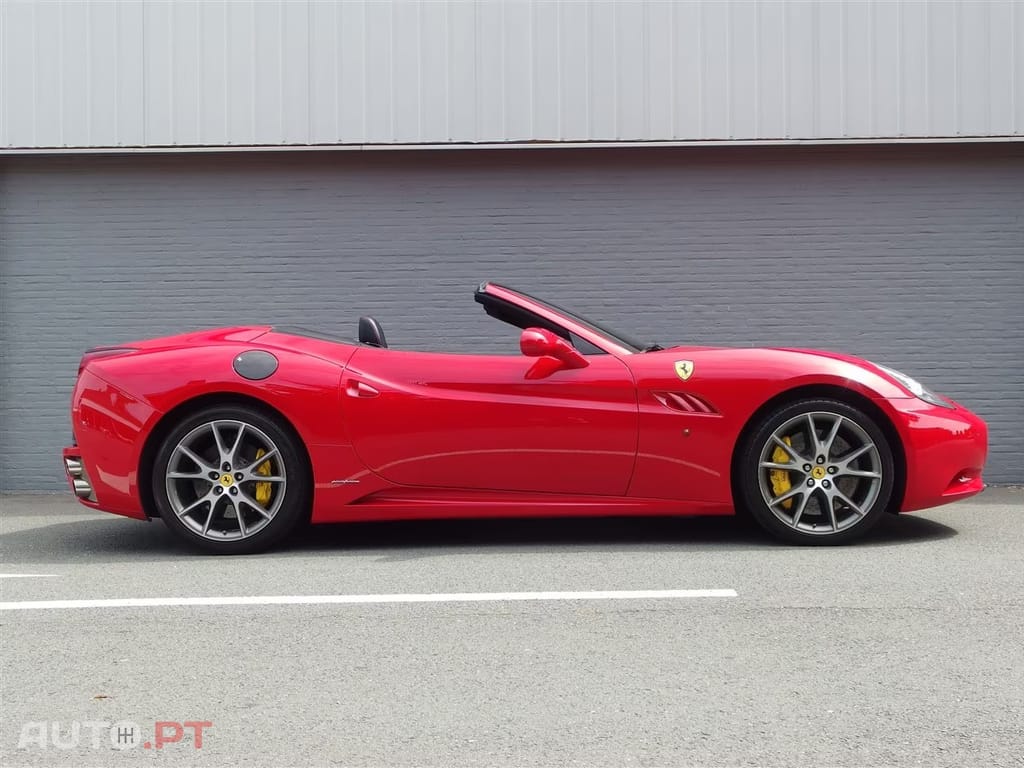 Ferrari California 4.3 V8 30