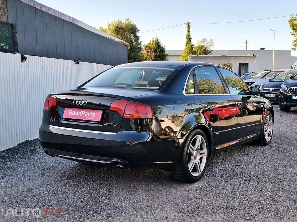 Audi A4 2.0 TDI S-line