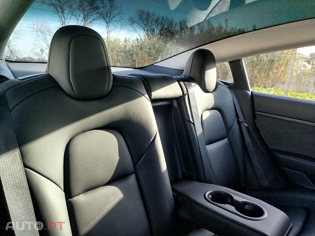 Tesla Model 3 Long Range Tração Traseira