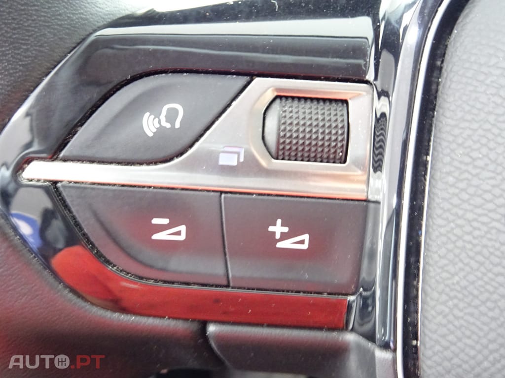 Peugeot 3008 1.5 BlueHDi Active EAT8