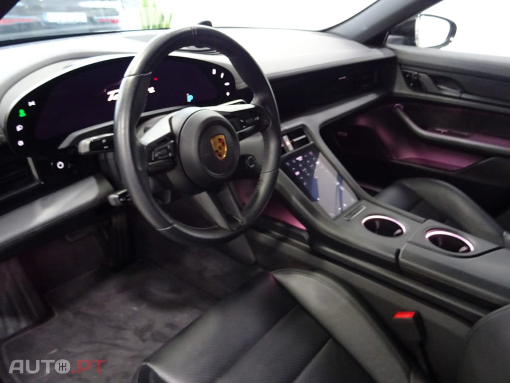 Porsche Taycan 4S