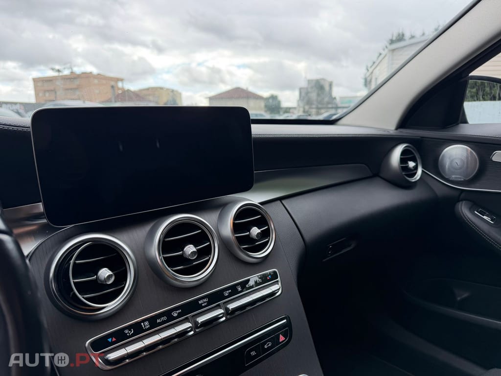 Mercedes-Benz C 300 de AMG Line