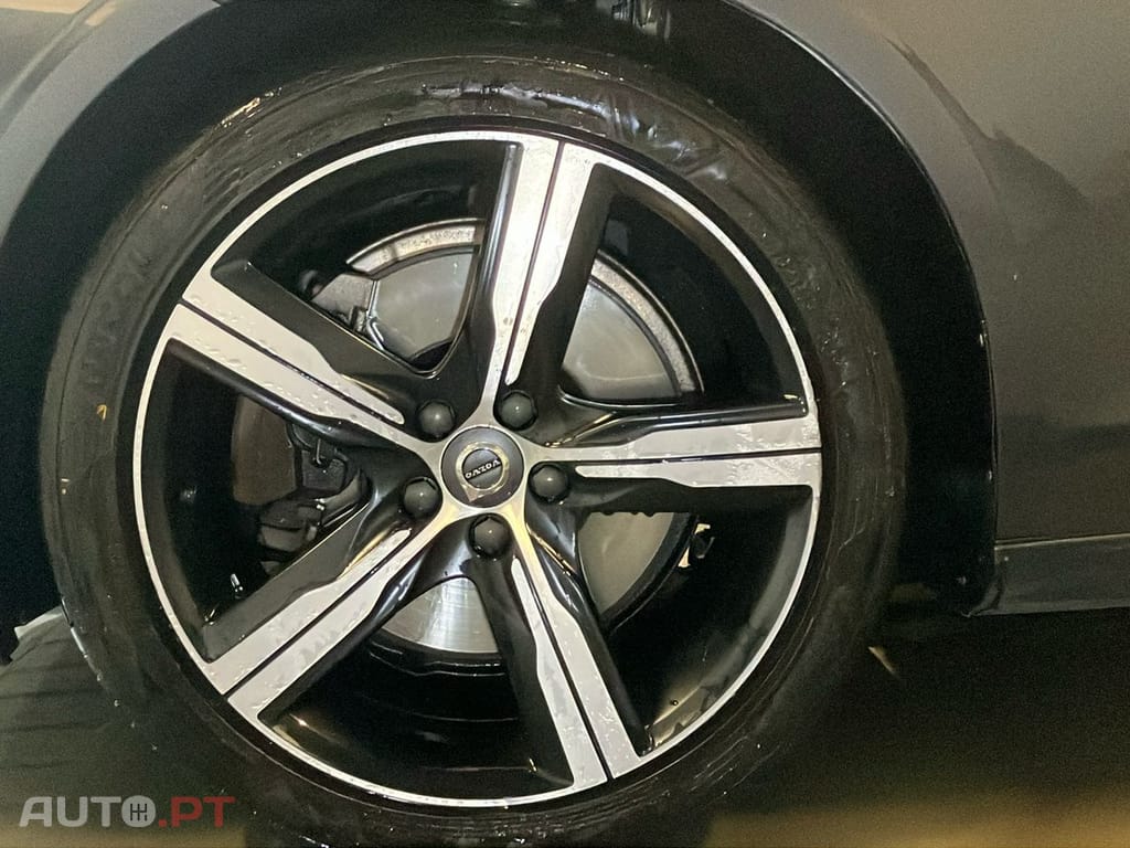 Volvo V90 2.0 T8 R-Design AWD Geartronic