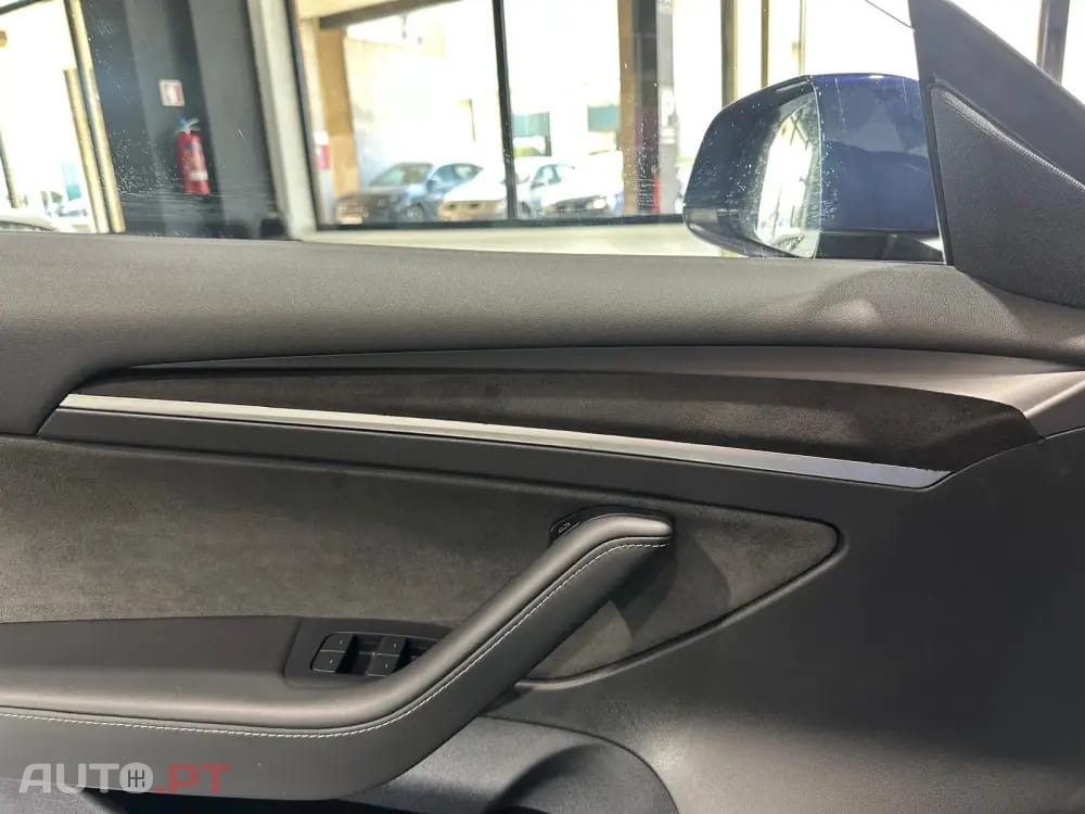 Tesla Model 3 Long Range Tração Traseira