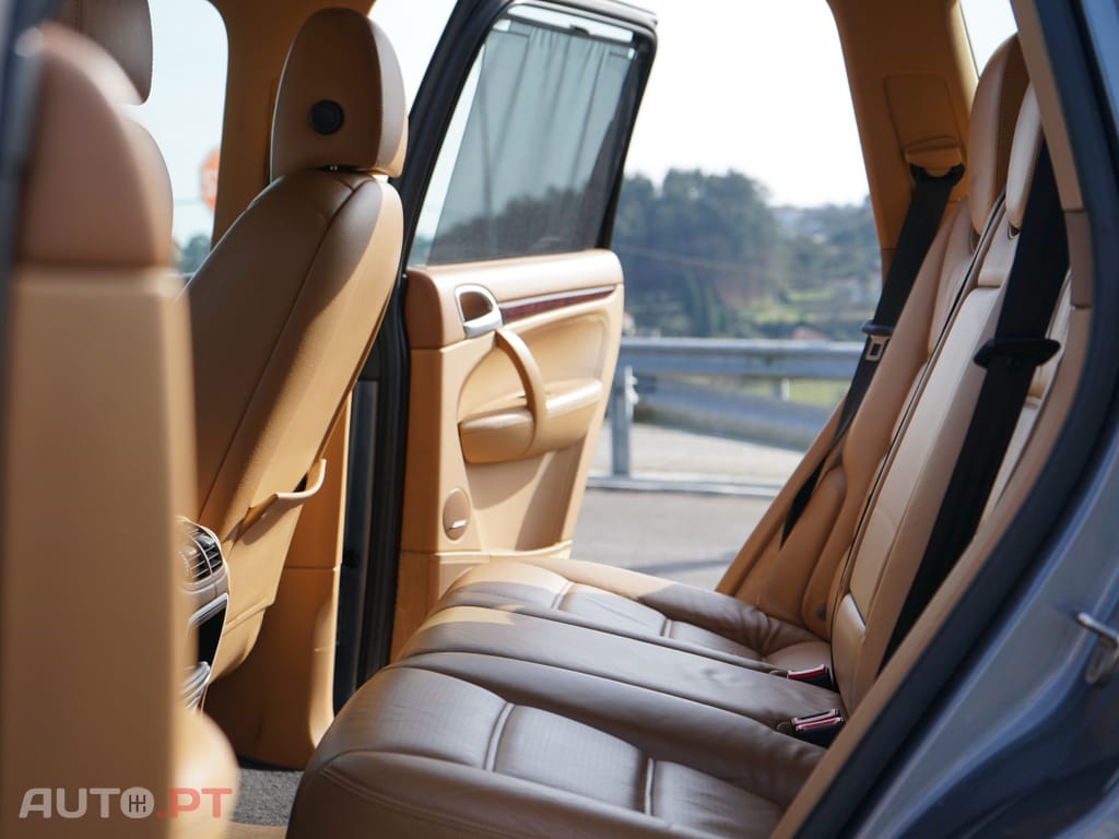 Porsche Cayenne Tiptronic