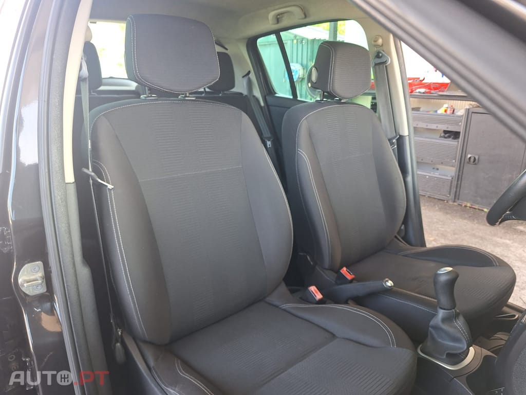 Renault Clio 1.2 16V Dynamique S