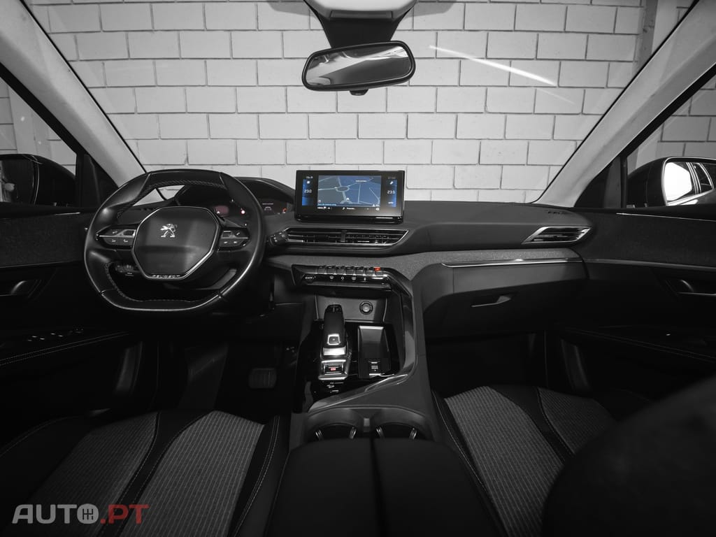 Peugeot 5008 BlueHDI 130 EAT8 Allure