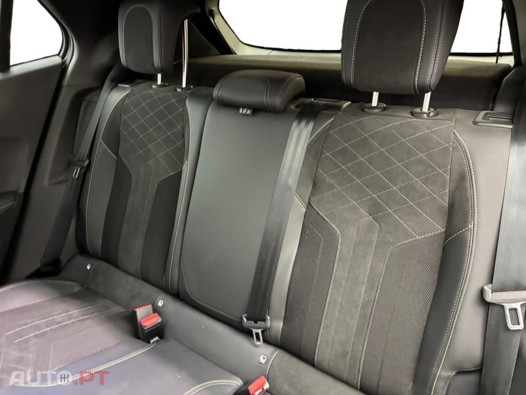 Peugeot E-2008 50 kWh GT Pack