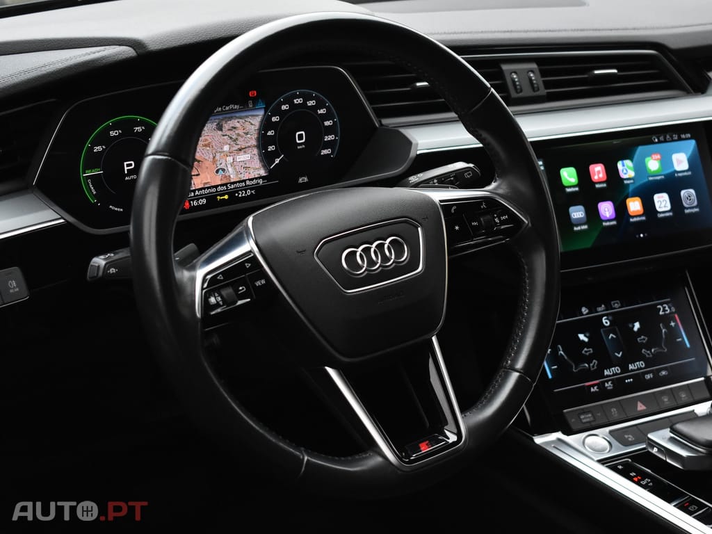 Audi E-Tron 55 quattro S line