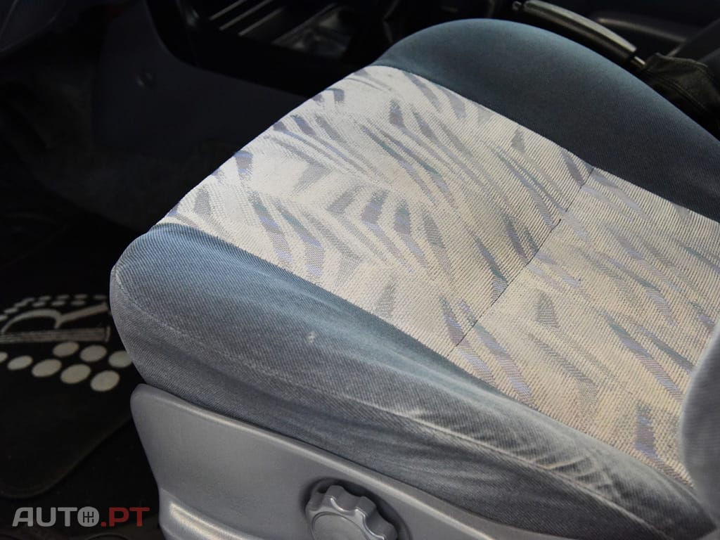 Toyota Land Cruiser 3.0 TD Pack 2