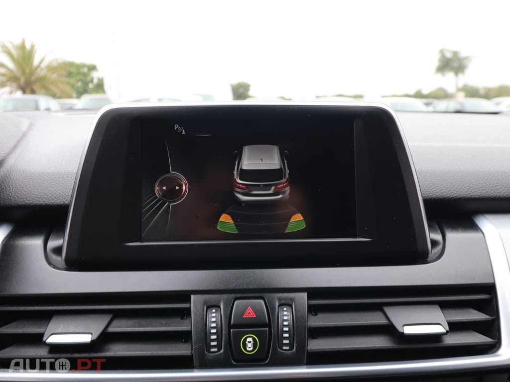 BMW 216 d Advantage