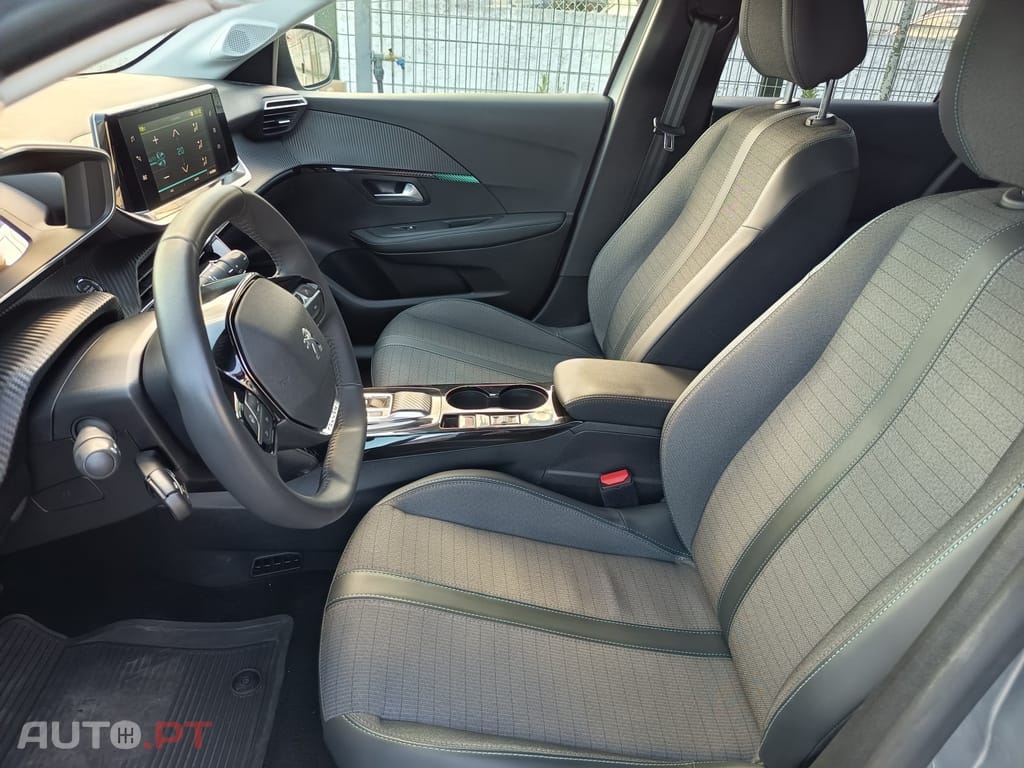 Peugeot E-208 50 kWh Allure