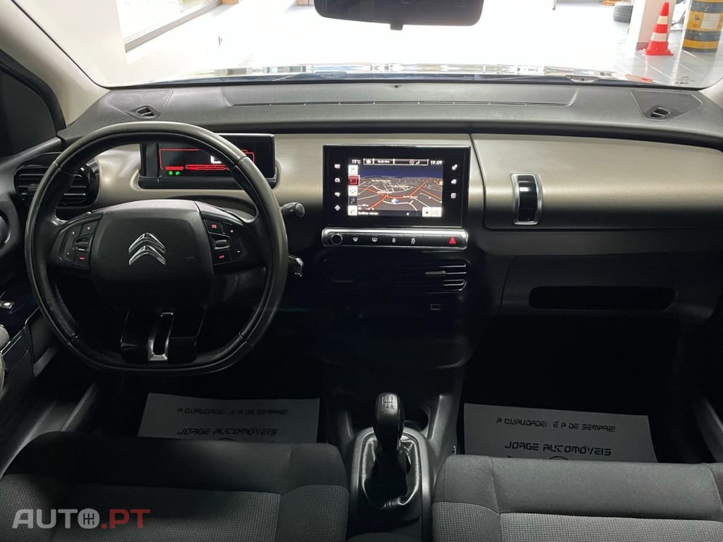 Citroen C4 Cactus 1.6 BlueHDi Shine
