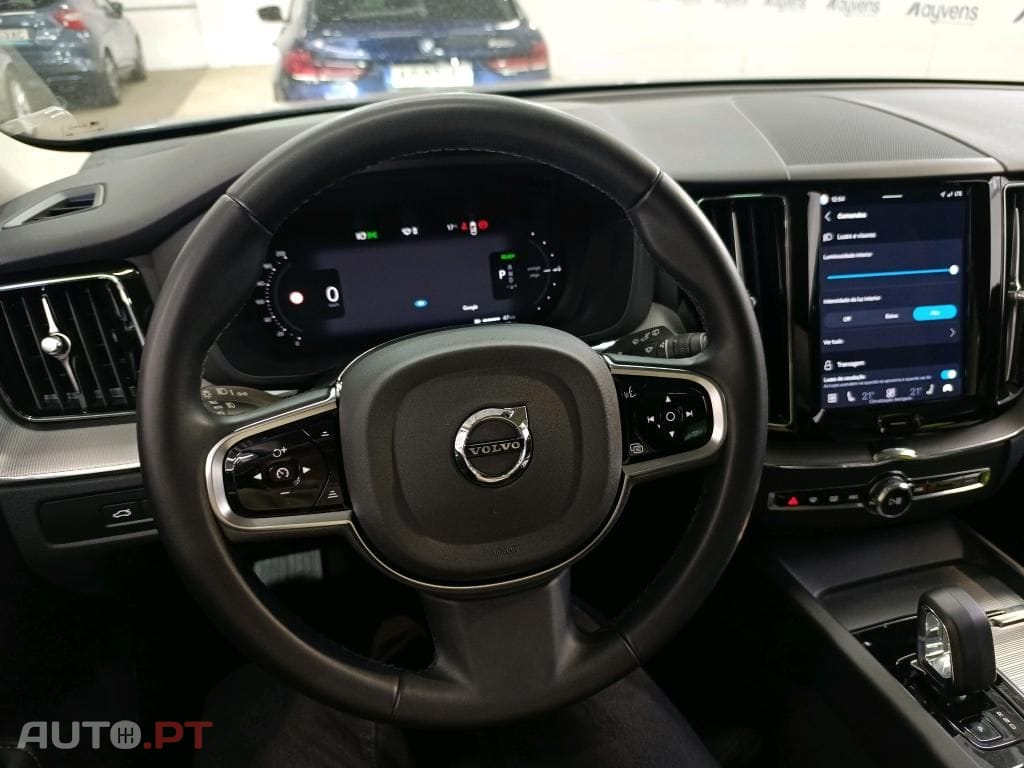 Volvo XC60 2.0 T6 PHEV Plus Bright AWD