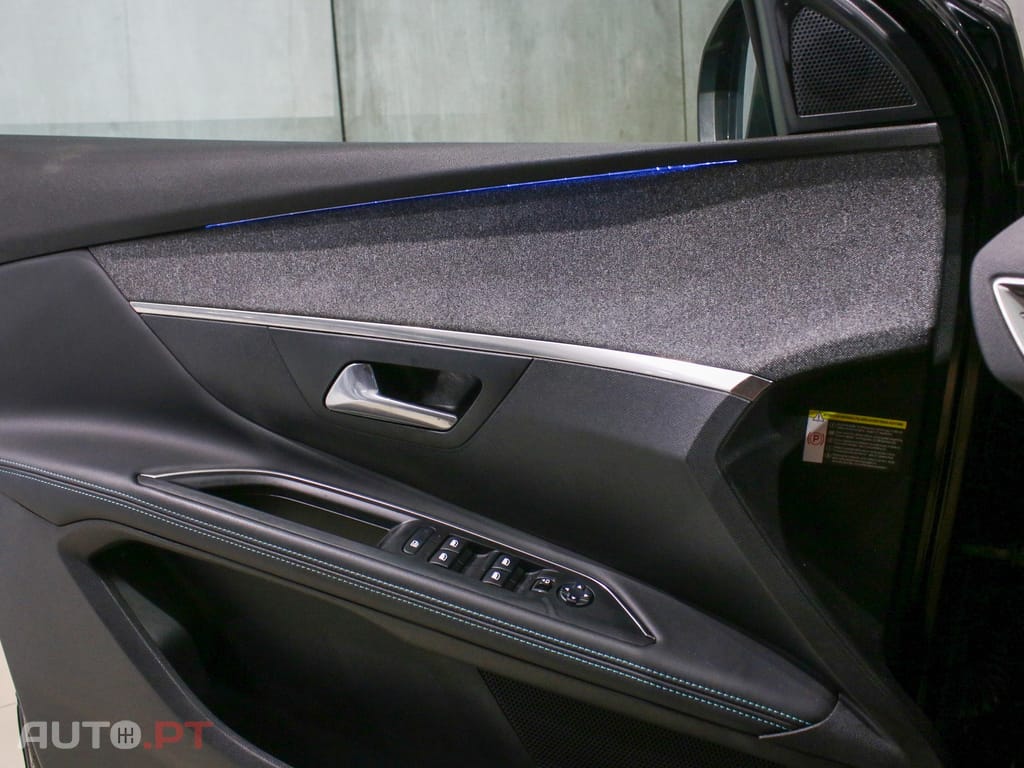 Peugeot 5008 1.2 PureTech Allure Pack EAT8